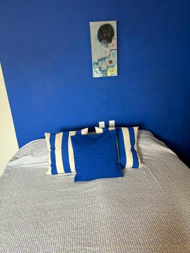 Ένα ή περισσότερα κρεβάτια σε δωμάτιο στο Casa Moka Azul