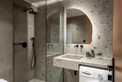 Ένα μπάνιο στο Soleado Studio