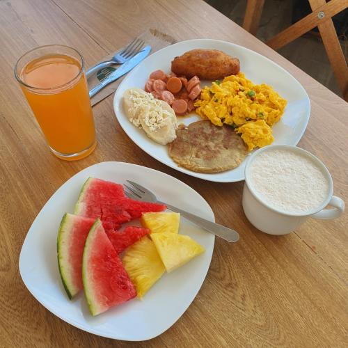 Jídlo v hotelu nebo okolí