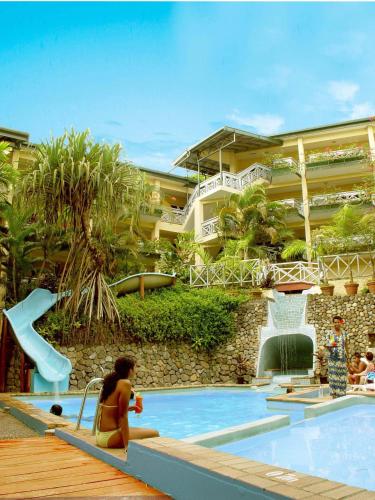 La alberca dentro o cerca de Suva Motor Inn