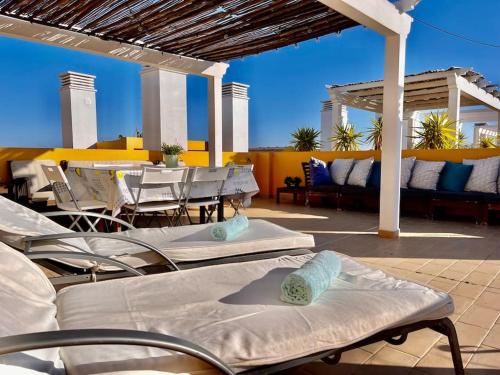 Tavira Penthouse sea view apt at Royal Cabanas Golf