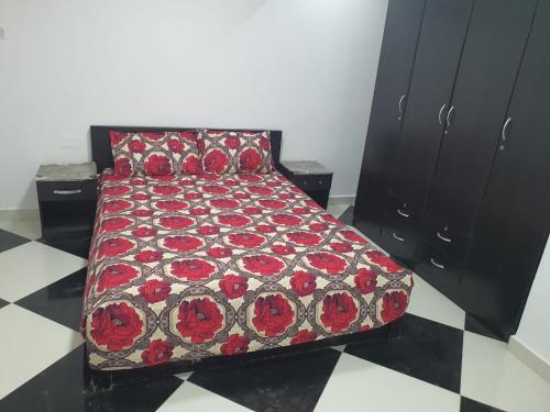 Postel nebo postele na pokoji v ubytování Furnished Bedrooms in villa with shared living room Sharjah