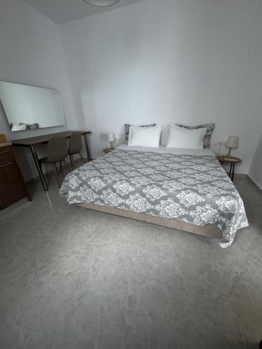 Ένα ή περισσότερα κρεβάτια σε δωμάτιο στο Fedra Apartments Lindos