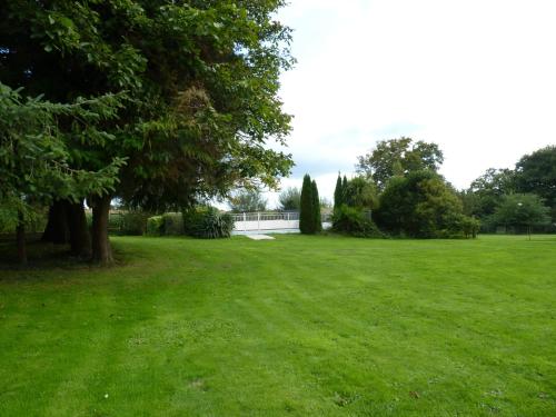 Photo de la galerie de l'établissement Gilles, à Guénin