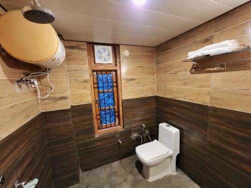 Koupelna v ubytování Hotel Ranveer Palace