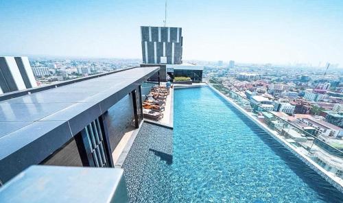 Kolam renang di atau dekat dengan Central Pattaya -Amazing Location with Infinity Pool