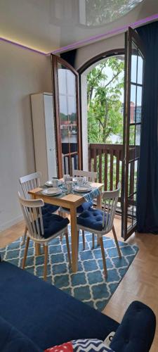 Ruang duduk di Apartament Mikołajki SWAN