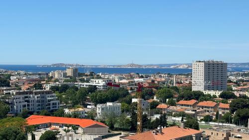 Photo de la galerie de l'établissement Appart Vue mer sans vis-à-vis, à Marseille