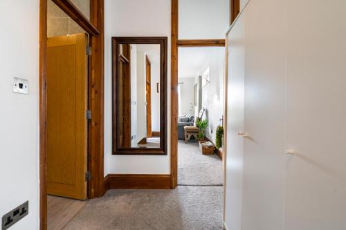 Gallery image of Modern 2 bedroom apartment in Mitcham, London in Mitcham