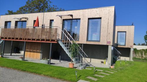 Little Tiny Village Haus 2