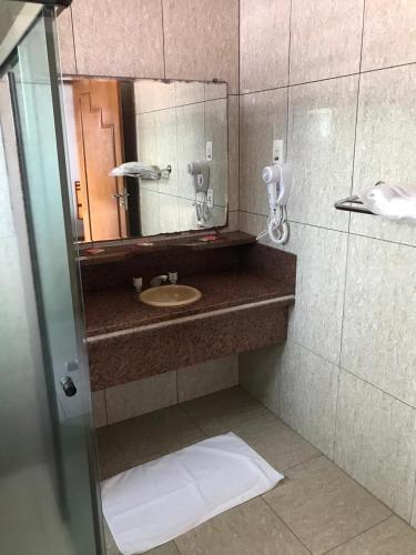 Hotel Aquarius do Valeにあるバスルーム