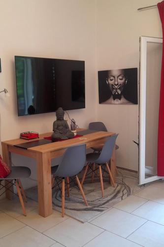 Apartments by the sea Banjol, Rab - 22777