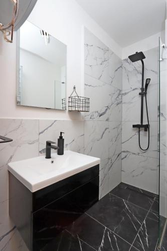 Apartments with parking space Krk - 21845