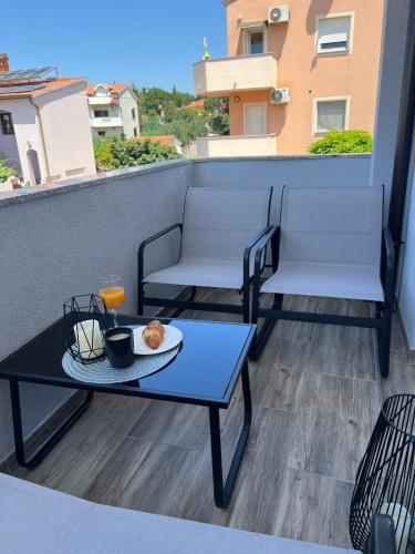 Apartments with parking space Medulin - 23049
