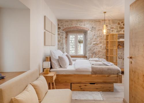 Seaside holiday house Kastel Novi, Kastela - 23126