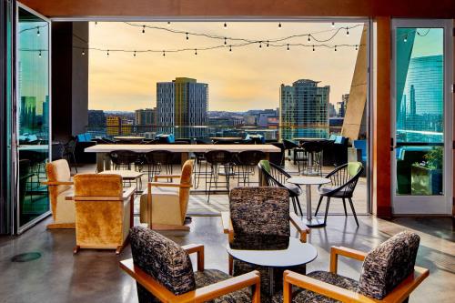 SpringHill Suites by Marriott Nashville Downtown/Convention Center Image