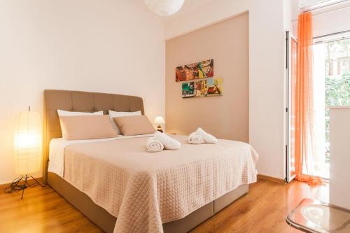 Flat in Athens historic city center @Ipitou str