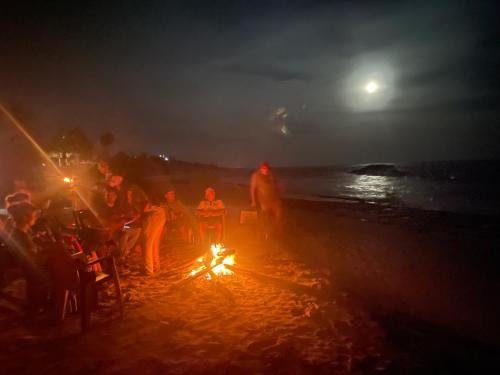 Επισκέπτες που μένουν στο LakeSide Camping Yala