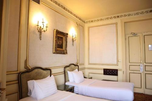Postel nebo postele na pokoji v ubytování Windsor Palace Luxury Heritage Hotel Since 1906 by Paradise Inn Group
