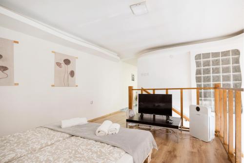 Stylish Natural Apartment with SAUNA - Heroes Square 1063 Budapest, Szinyei Merse utca kép - 3