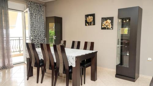 Gallery image of Svetlana Seaview Villa in Néa Karváli