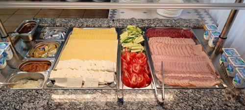 Jídlo v penzionu nebo okolí