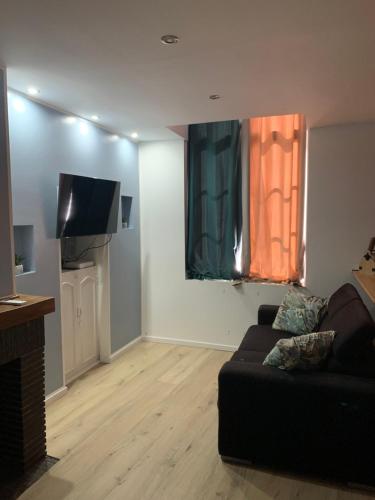 Photo de la galerie de l'établissement Joli studio dans le vieux Douai climatisé, à Douai