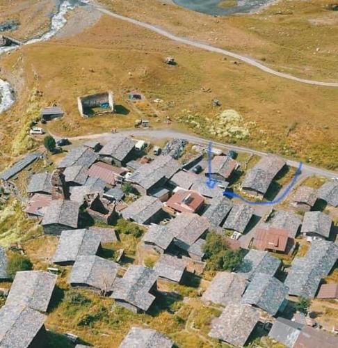 an aerial view of a group of houses at ზაზას სახლი in Dart'lo