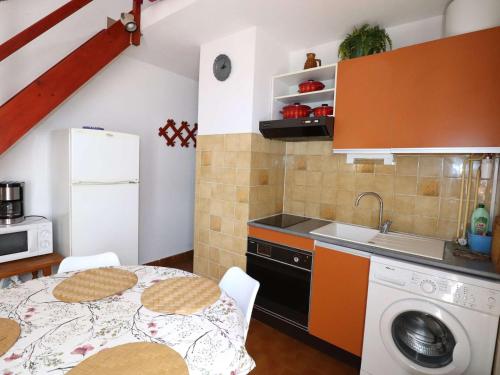 Maison P2 mezzanine, terrasse, proche plage et commerces, parking sécurisé au Grau-du-Roi