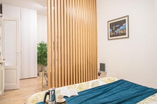Design Apartment - Tricolore, Macedonio Melloni