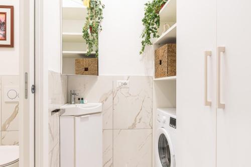 Design Apartment - Tricolore, Macedonio Melloni