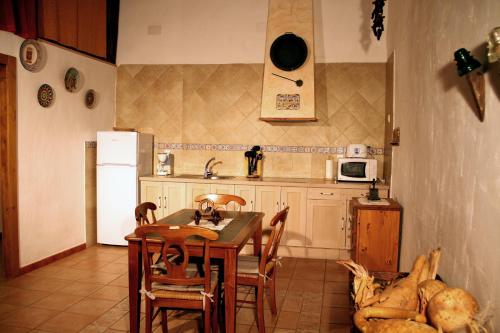 Galeriebild der Unterkunft Casa Rural "La Bardena Blanca I " in Arguedas