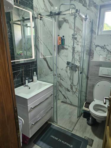 Un baño de Drinski Zamak