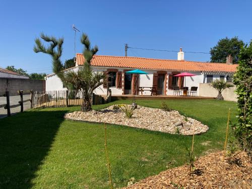 Zahrada ubytování Deux charmantes maisons proche de l'océan.
