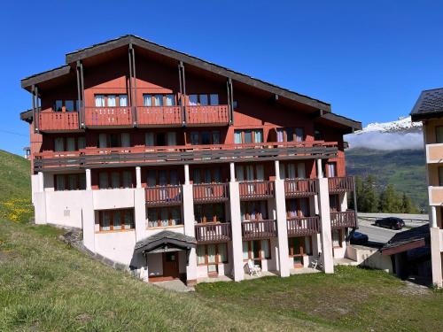 La Plagne Appartement au pied des pistes avec vue Mont Blanc