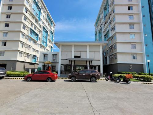 Bangunan di mana terletaknya aparthotel ini