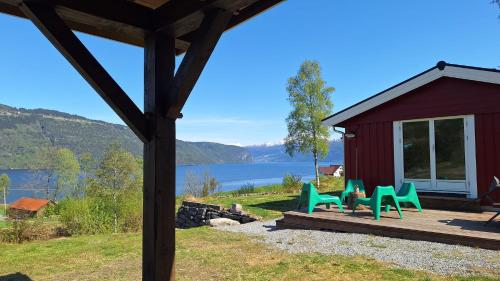 Gallery image of Nordfjordcabins Utvik in Utvik