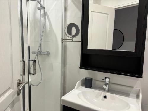 Et badeværelse på La Marina du bonheur