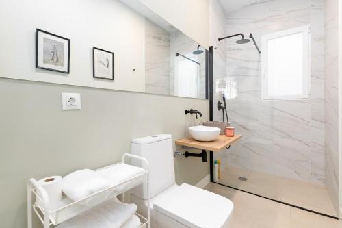 Ένα μπάνιο στο Apartamento Ruzafa 1 habitacion y 2 sofas cama
