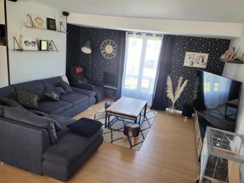 Chambres conforts climatisées **24 heures du Mans**