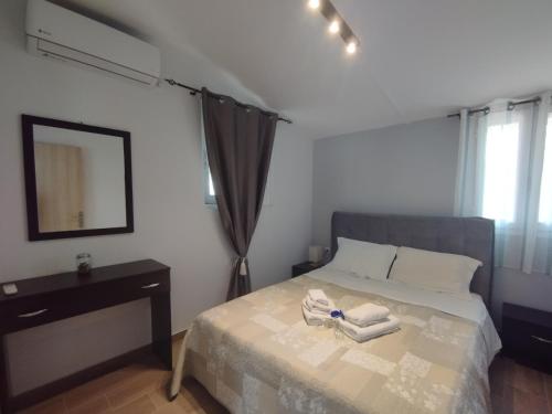 ΚΤΗΜΑ ΠΑΥΛΟΜΠΕΗ OLIVE & SEA