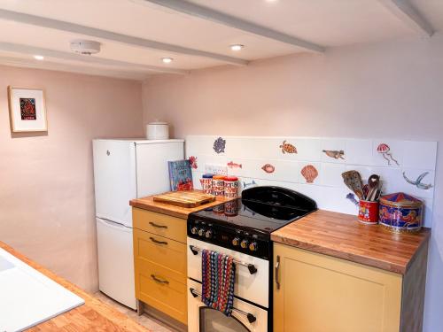 廷塔杰尔April Cottage的相册照片