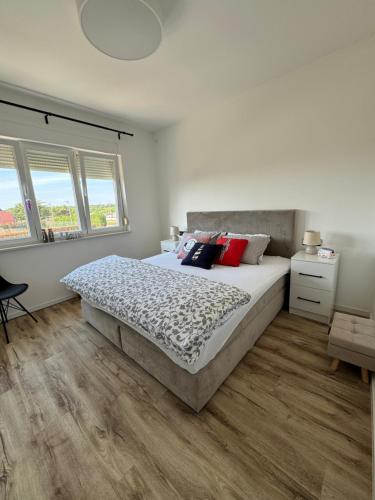 Apartment Paradiso