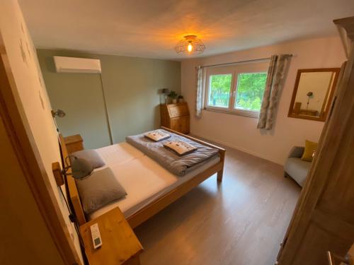 Ένα ή περισσότερα κρεβάτια σε δωμάτιο στο River Una apartment In Awesome Wonder - terrace with riverview
