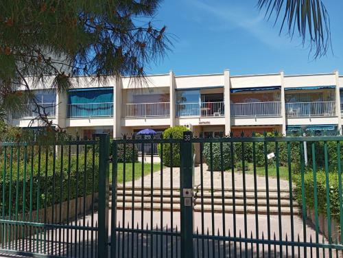 Résidence bord de mer, Cannes Midi, Accès direct à la plage et parking privatif