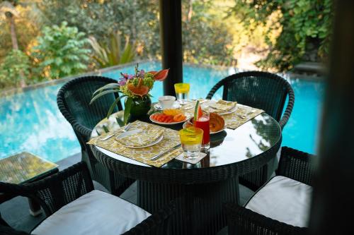 Thức uống tại Villa Uma Wana Prasta - Luxury Bali Private Estate