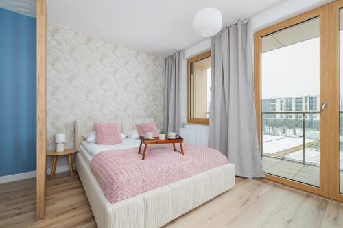 Pink & Blue Cozy Studio in Kraków by Noclegi Renters