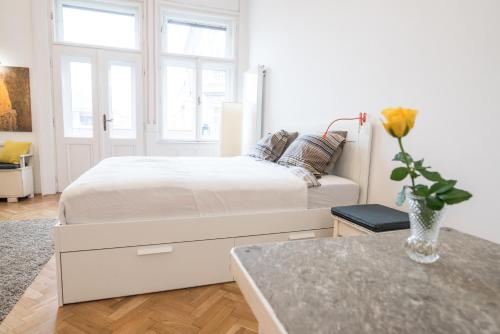 NewSunny Apartment at the BudaCastle 1011 Budapest, Jégverem utca 6 kép - 3