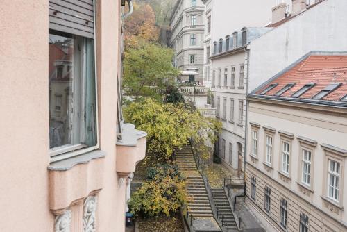 Foto NewSunny Apartment at the BudaCastle 6