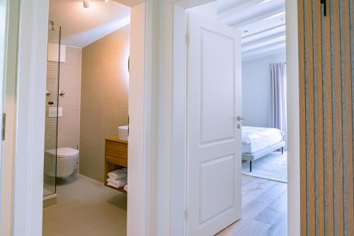 Koupelna v ubytování Kapitänshaus Friedrich Franz - Premium Apartments 200 Meter vom Strand und Alten Strom